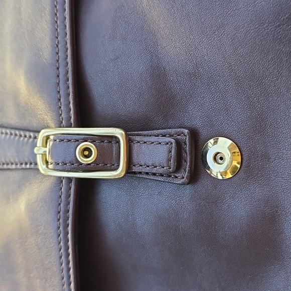 Coach 9592 - Picture 4 of 12